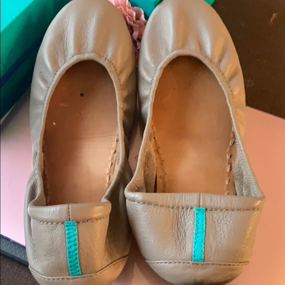 Taupe tieks size 9
